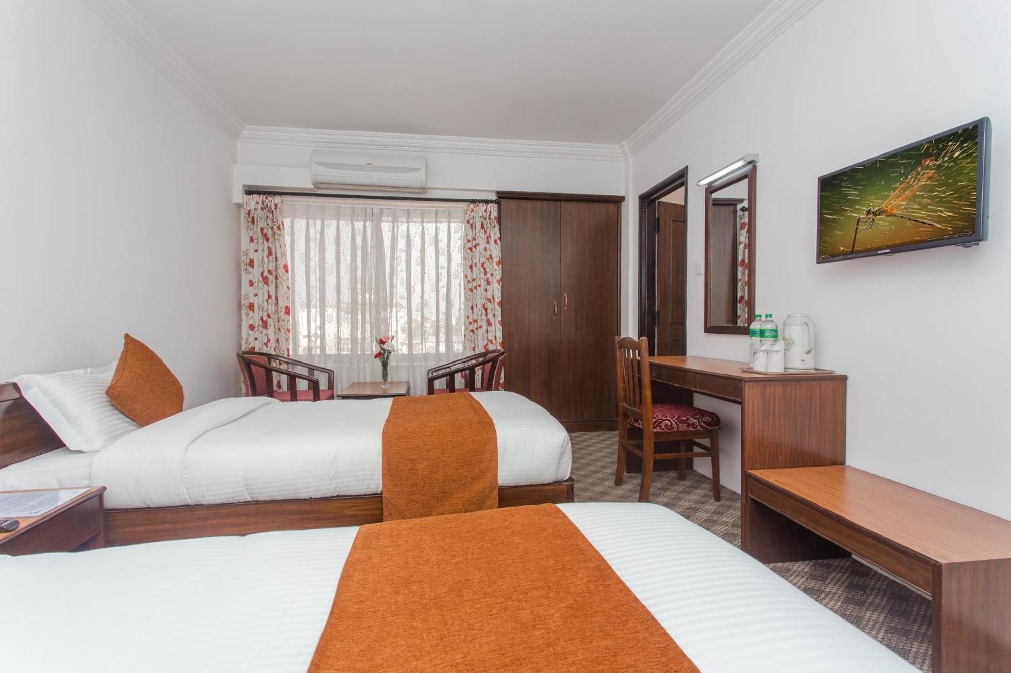 Fuji Hotel Kathmandu Ngoại thất bức ảnh