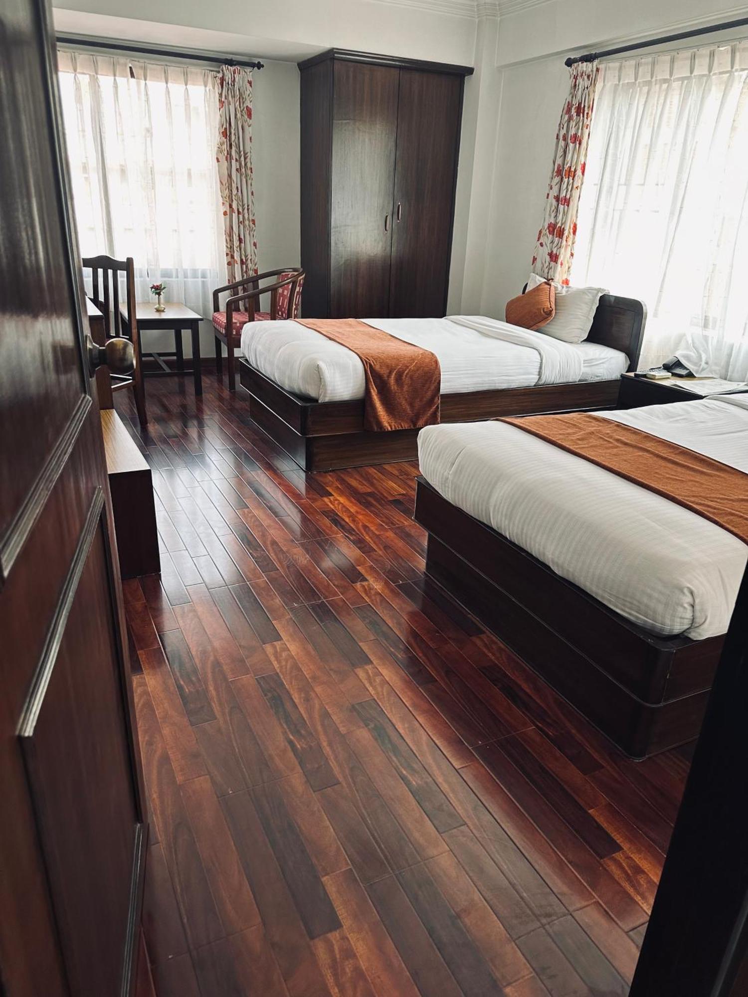Fuji Hotel Kathmandu Ngoại thất bức ảnh