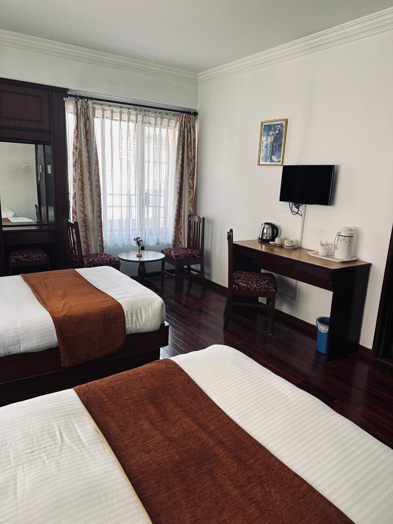Fuji Hotel Kathmandu Ngoại thất bức ảnh