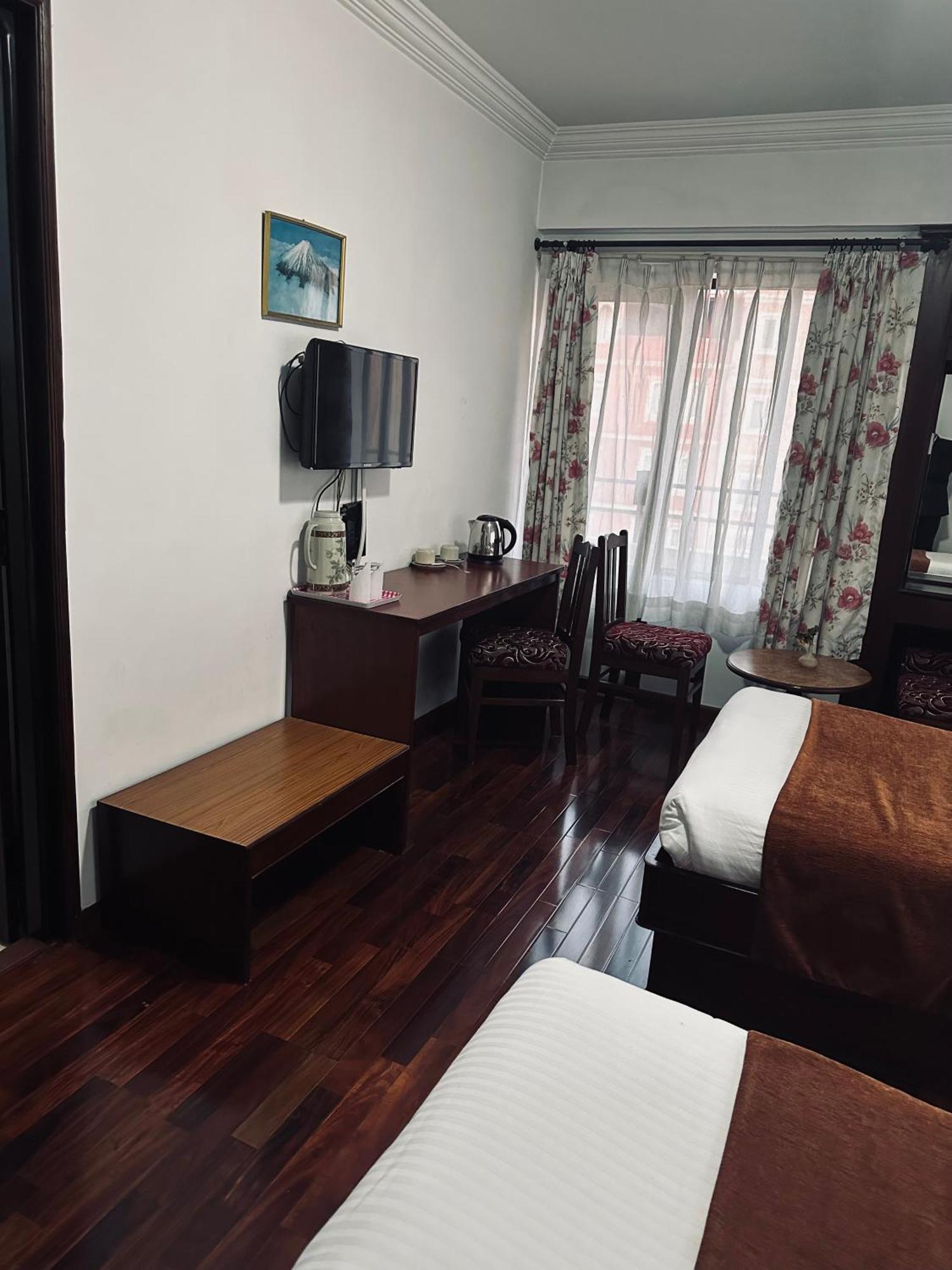Fuji Hotel Kathmandu Ngoại thất bức ảnh