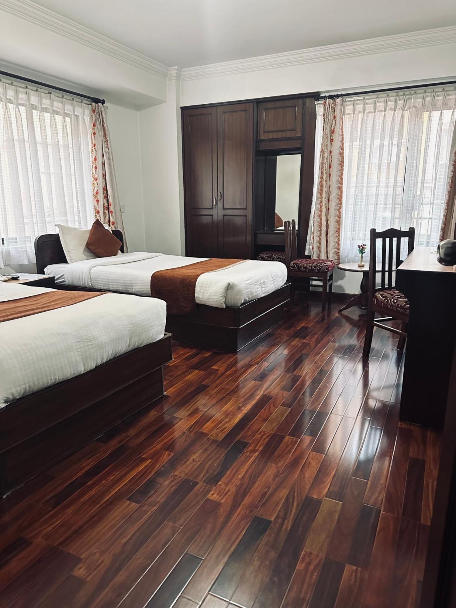 Fuji Hotel Kathmandu Ngoại thất bức ảnh