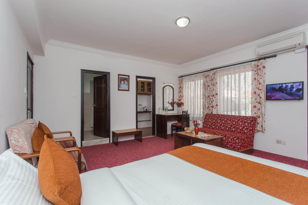 Fuji Hotel Kathmandu Ngoại thất bức ảnh